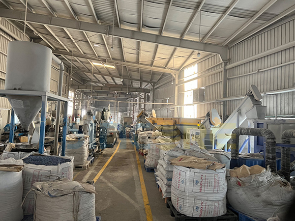 Линия по переработке полиэтиленовой пленки