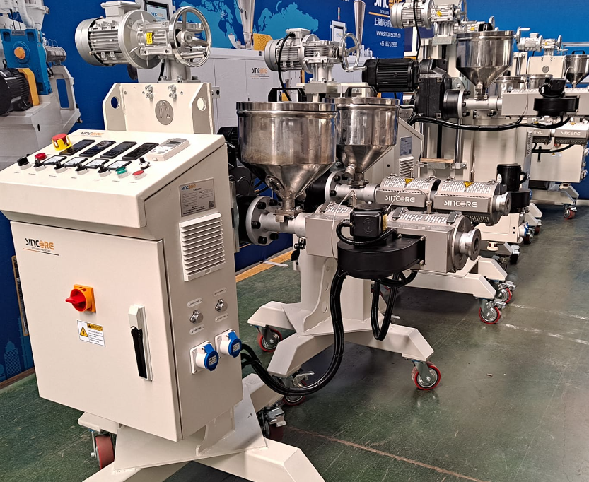 Коэкструзионная экструзионная линия для производства малых профилей